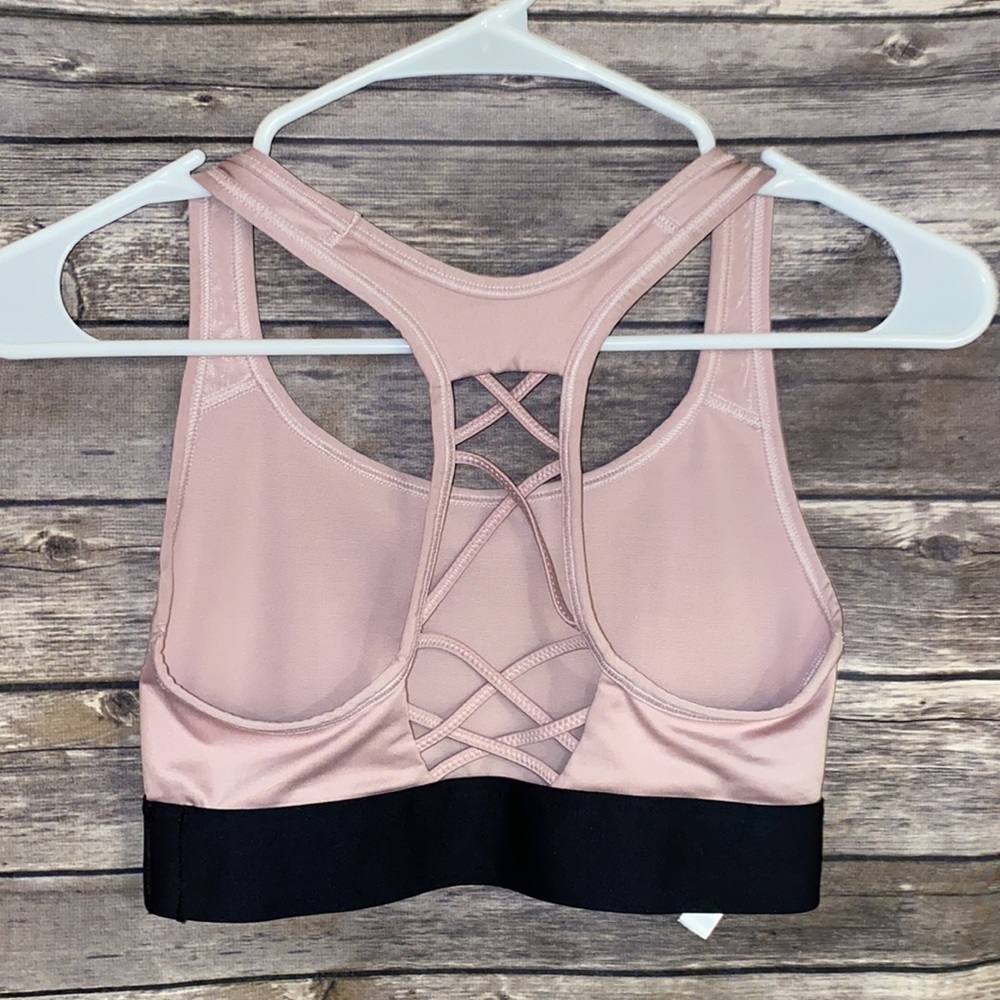 Victoria’s Secret The Player Victoria Sport bra - Picture 2 of 3